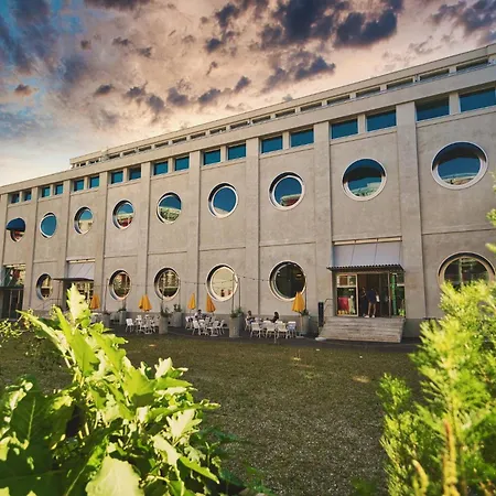 Silo Design & Boutique Hostel Basel-3